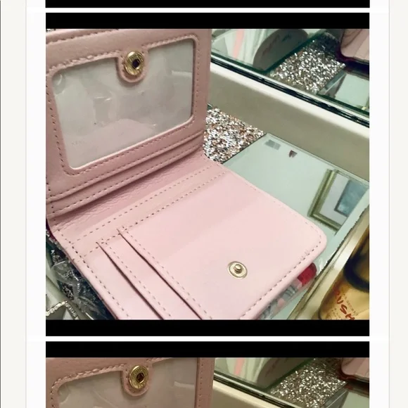 Adorable Betsy Johnson pink floral wallet - Picture 2 of 4